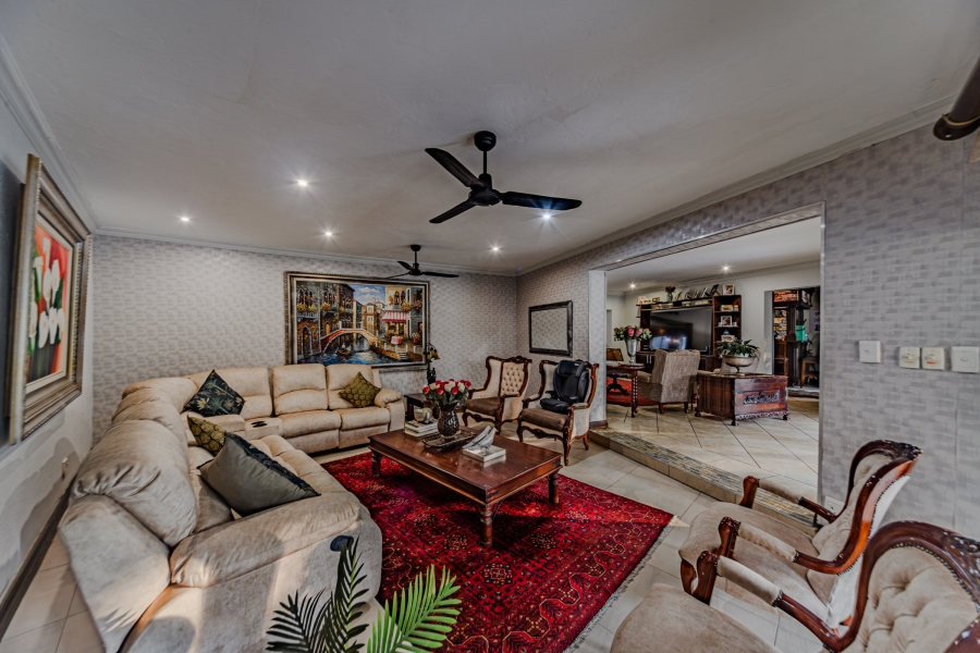 4 Bedroom Property for Sale in Silver Lakes Golf Estate Gauteng