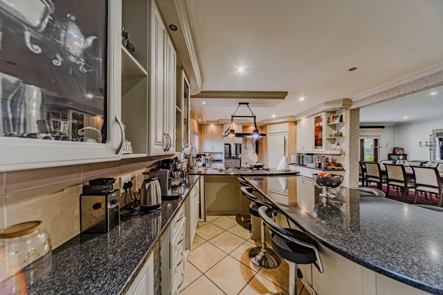 4 Bedroom Property for Sale in Silver Lakes Golf Estate Gauteng