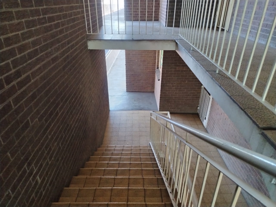 2 Bedroom Property for Sale in Germiston Central Gauteng