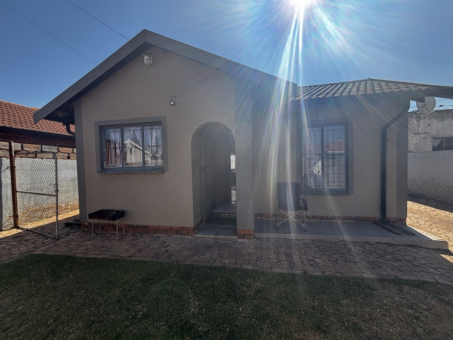 3 Bedroom Property for Sale in Protea Garden Gauteng
