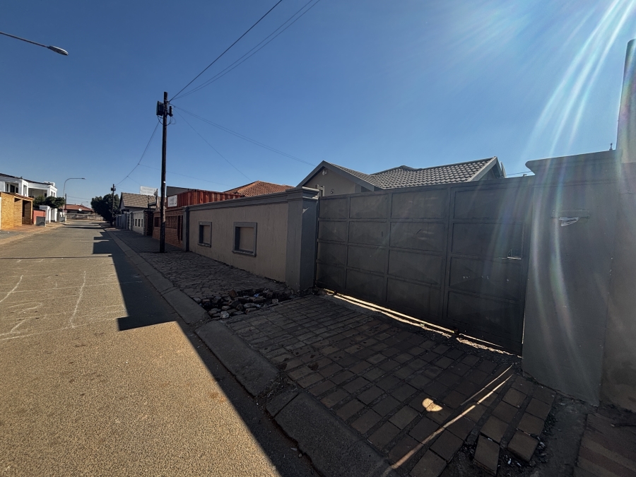 3 Bedroom Property for Sale in Protea Garden Gauteng