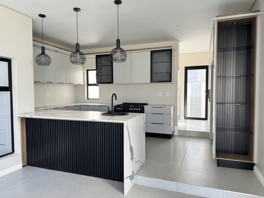 4 Bedroom Property for Sale in Fountainbrook Estate Gauteng