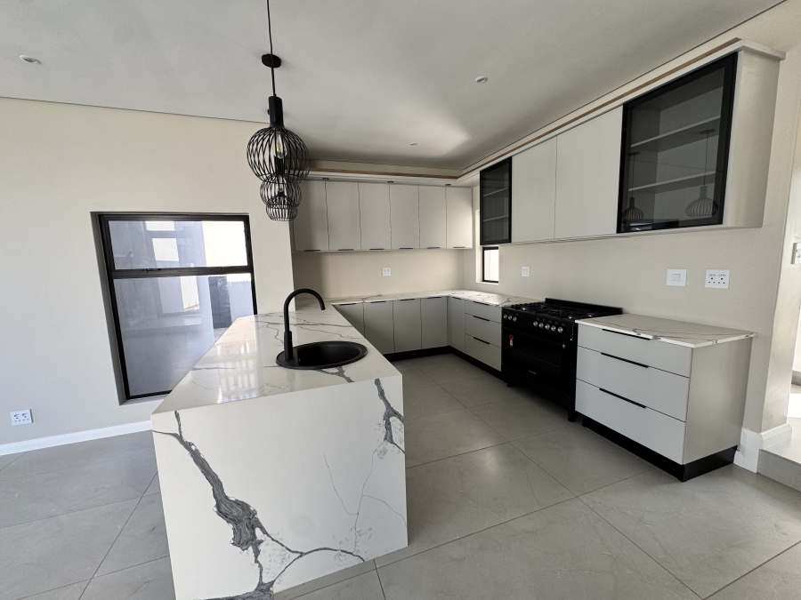 4 Bedroom Property for Sale in Fountainbrook Estate Gauteng