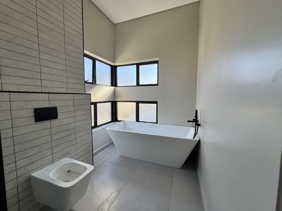4 Bedroom Property for Sale in Fountainbrook Estate Gauteng