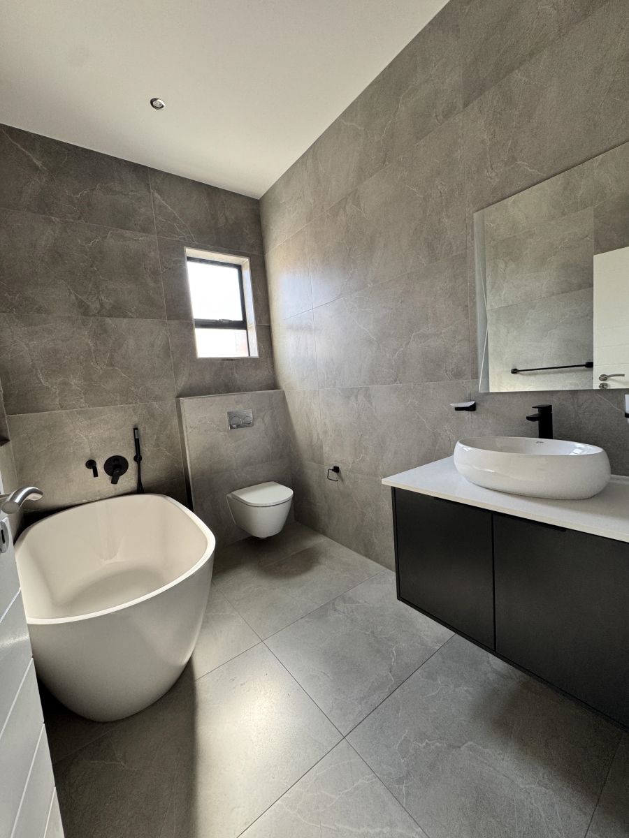 4 Bedroom Property for Sale in Fountainbrook Estate Gauteng