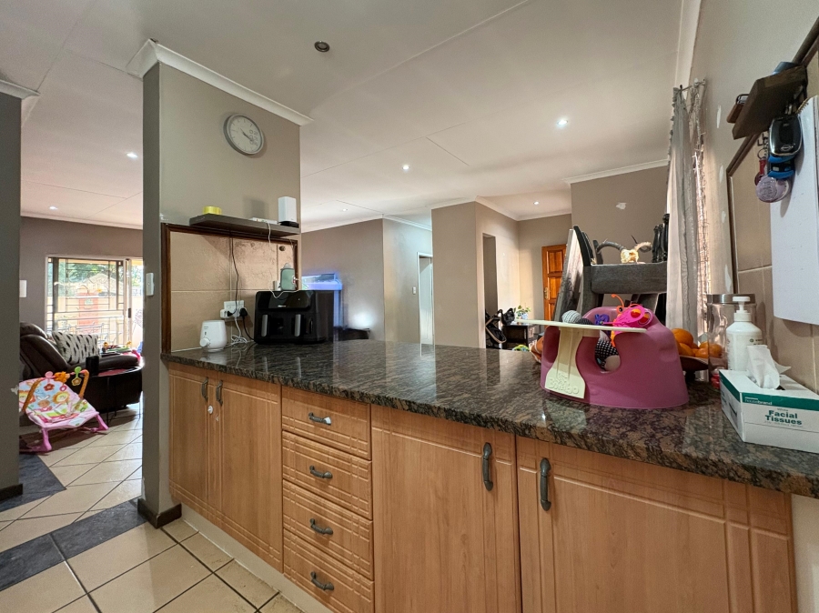 3 Bedroom Property for Sale in Equestria Gauteng