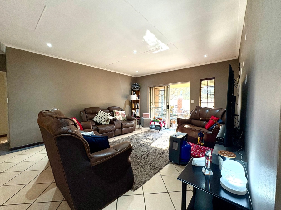 3 Bedroom Property for Sale in Equestria Gauteng
