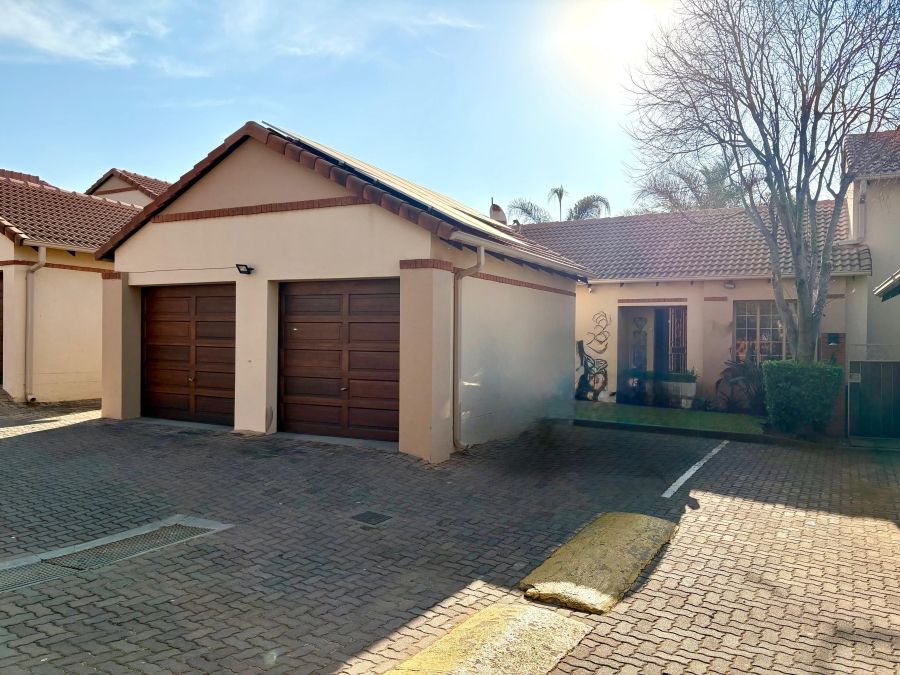 3 Bedroom Property for Sale in Equestria Gauteng