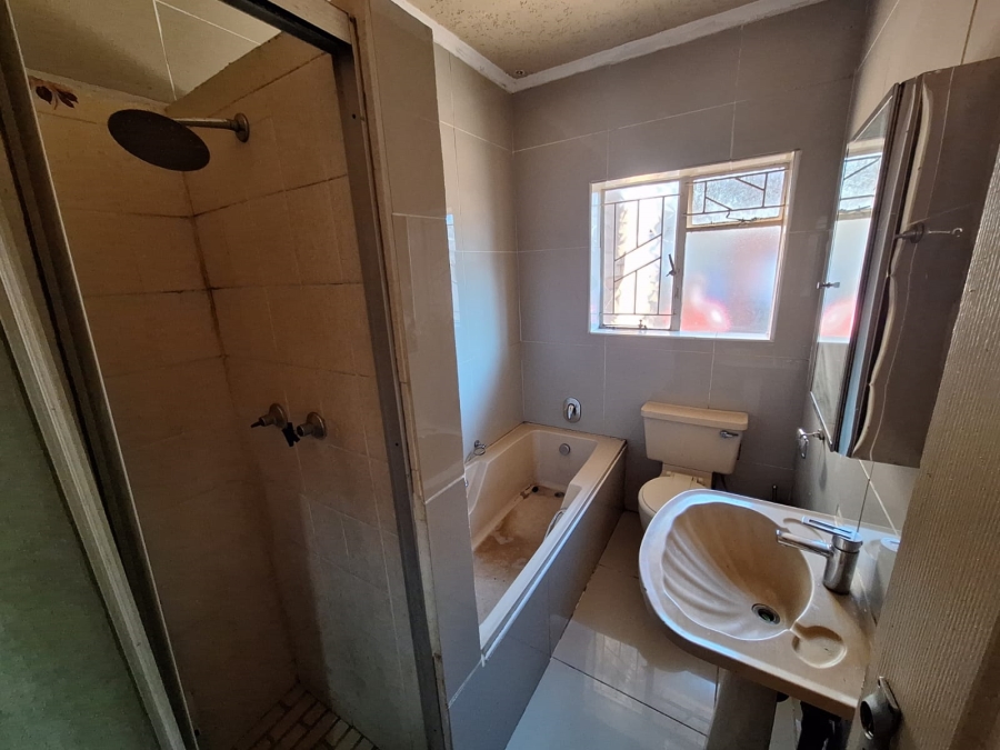 3 Bedroom Property for Sale in Vanderbijlpark CW 1 Gauteng