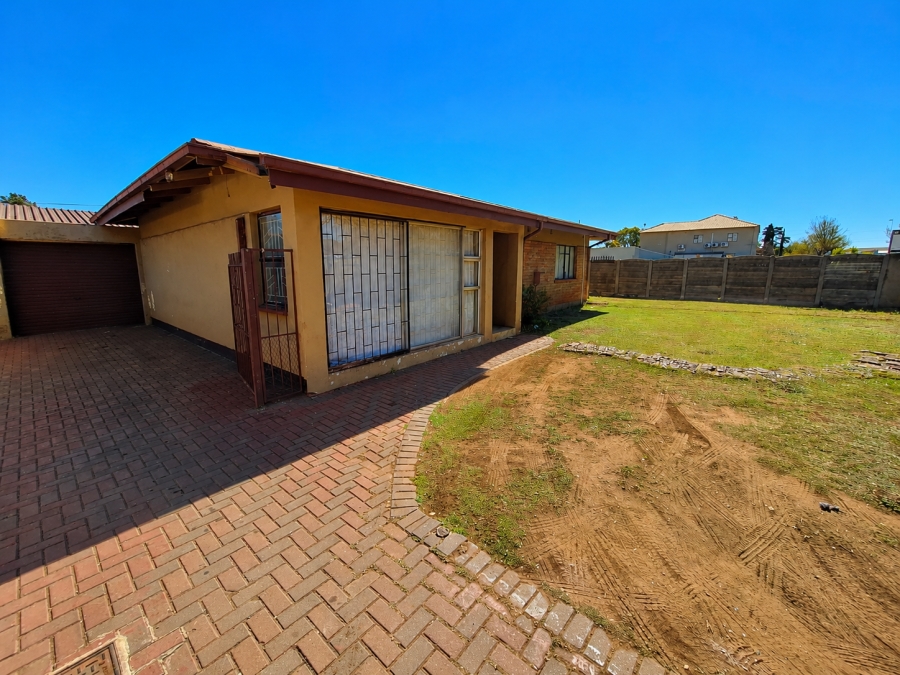 3 Bedroom Property for Sale in Vanderbijlpark CW 1 Gauteng