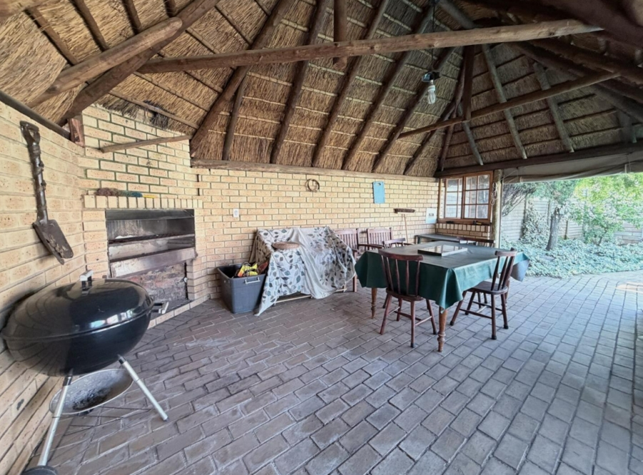 4 Bedroom Property for Sale in Brackendowns Gauteng