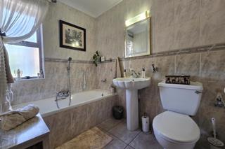 5 Bedroom Property for Sale in Meyersdal Gauteng