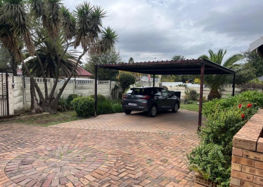 4 Bedroom Property for Sale in Illiondale Gauteng