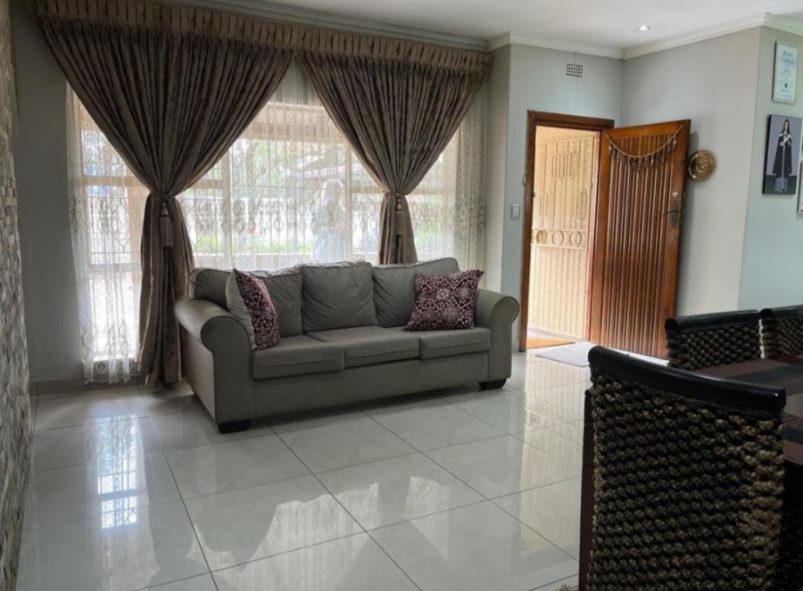 4 Bedroom Property for Sale in Illiondale Gauteng