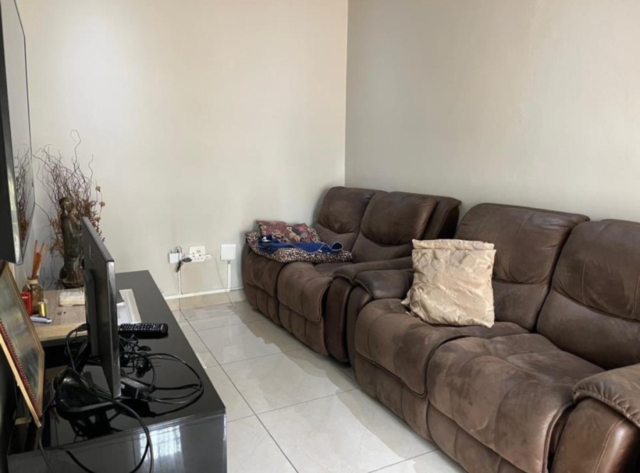 4 Bedroom Property for Sale in Illiondale Gauteng