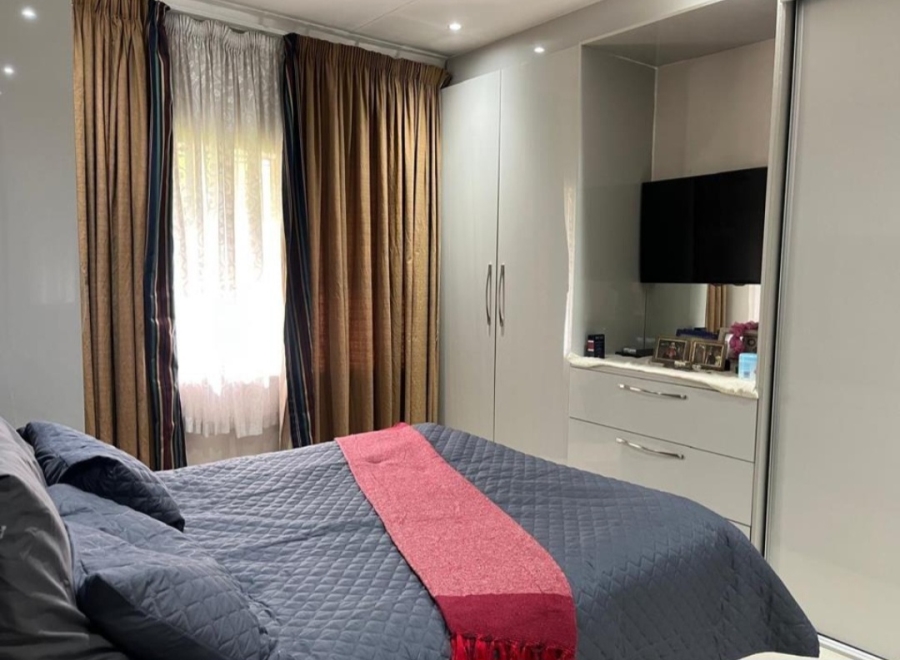 4 Bedroom Property for Sale in Illiondale Gauteng