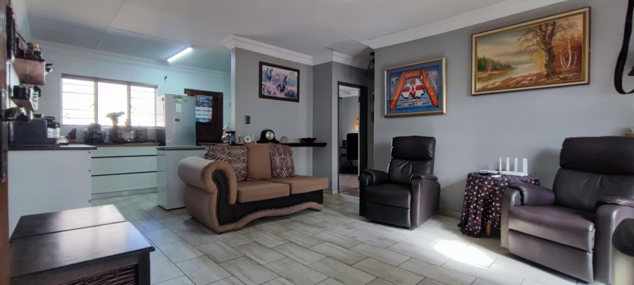 3 Bedroom Property for Sale in Rooihuiskraal North Gauteng