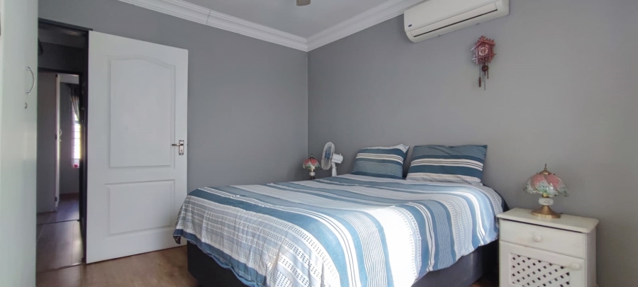 3 Bedroom Property for Sale in Rooihuiskraal North Gauteng