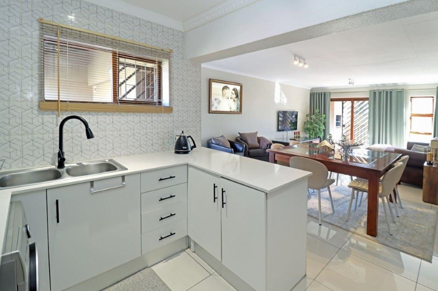 3 Bedroom Property for Sale in Dowerglen Ext 4 Gauteng