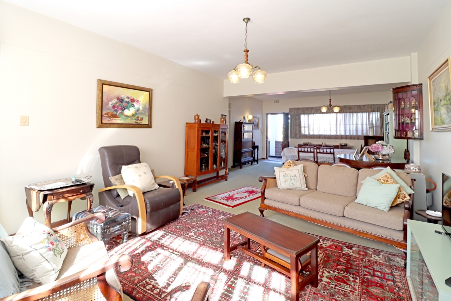 2 Bedroom Property for Sale in Birdhaven Gauteng