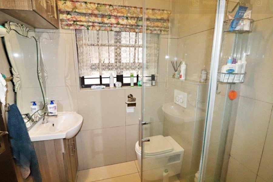 3 Bedroom Property for Sale in Dowerglen Ext 4 Gauteng