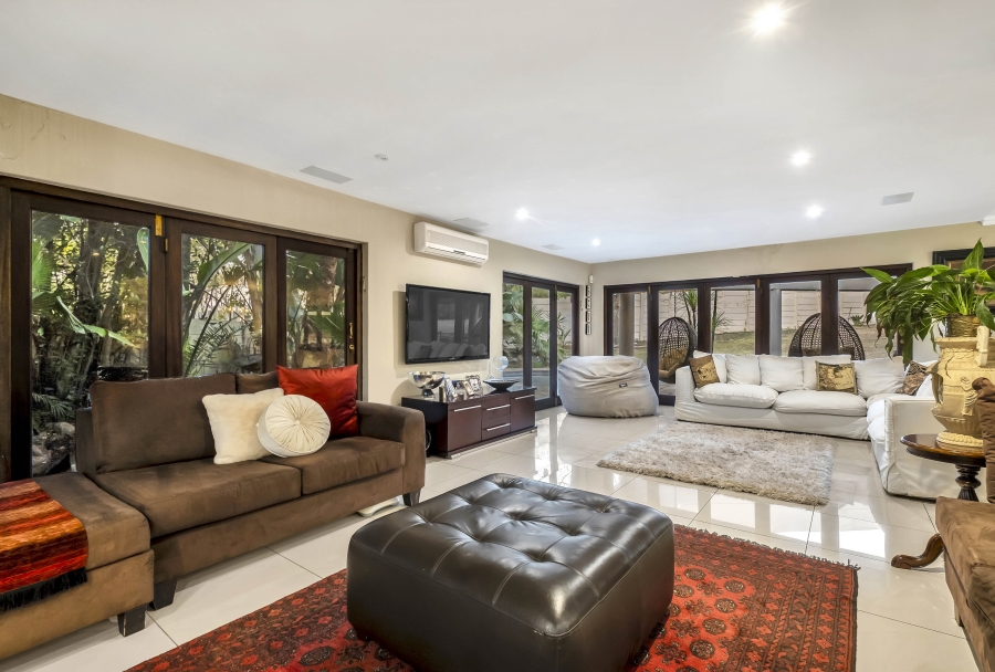 5 Bedroom Property for Sale in Gallo Manor Gauteng