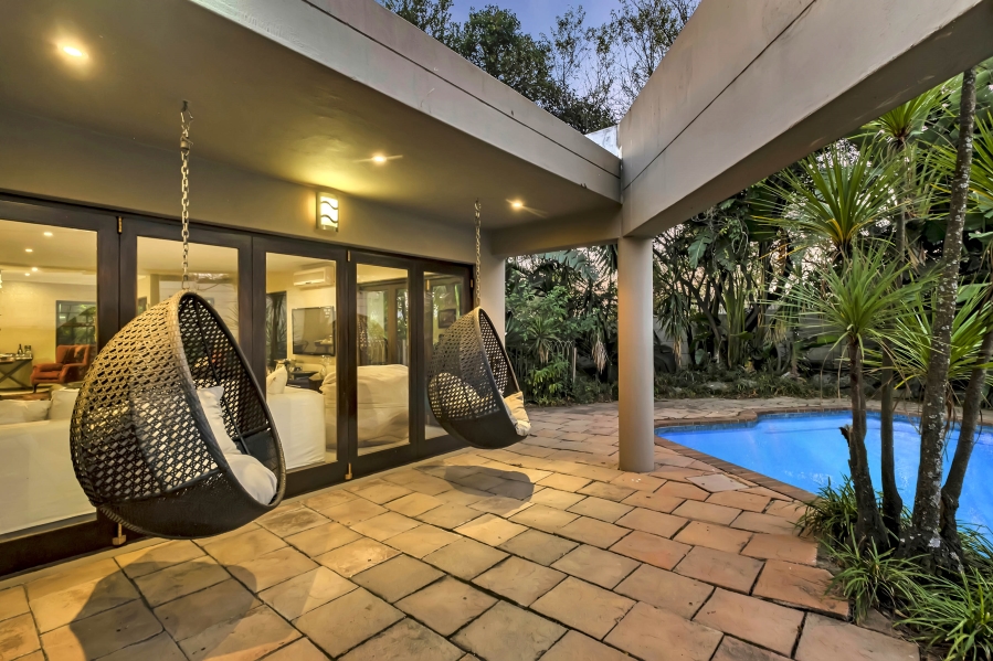 5 Bedroom Property for Sale in Gallo Manor Gauteng