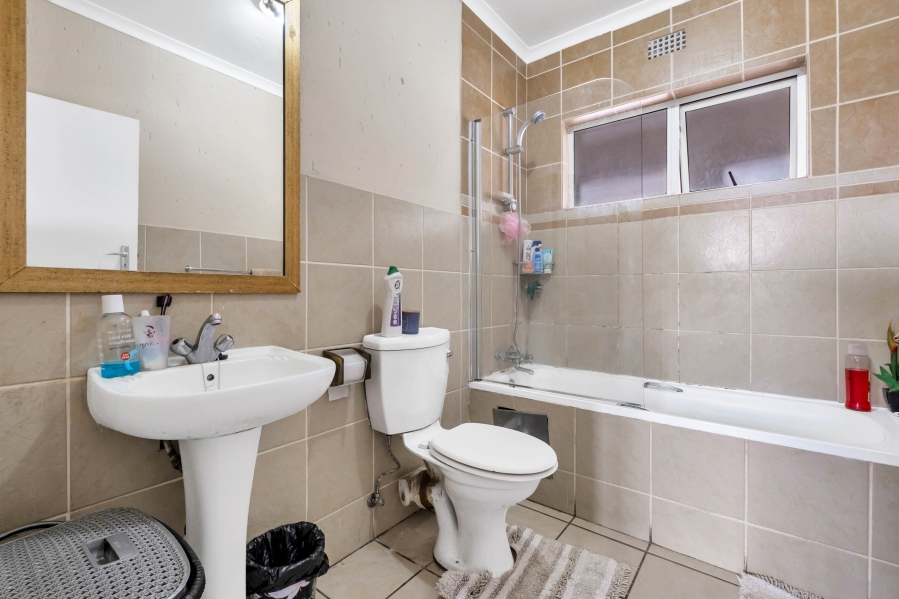 1 Bedroom Property for Sale in Ferndale Gauteng