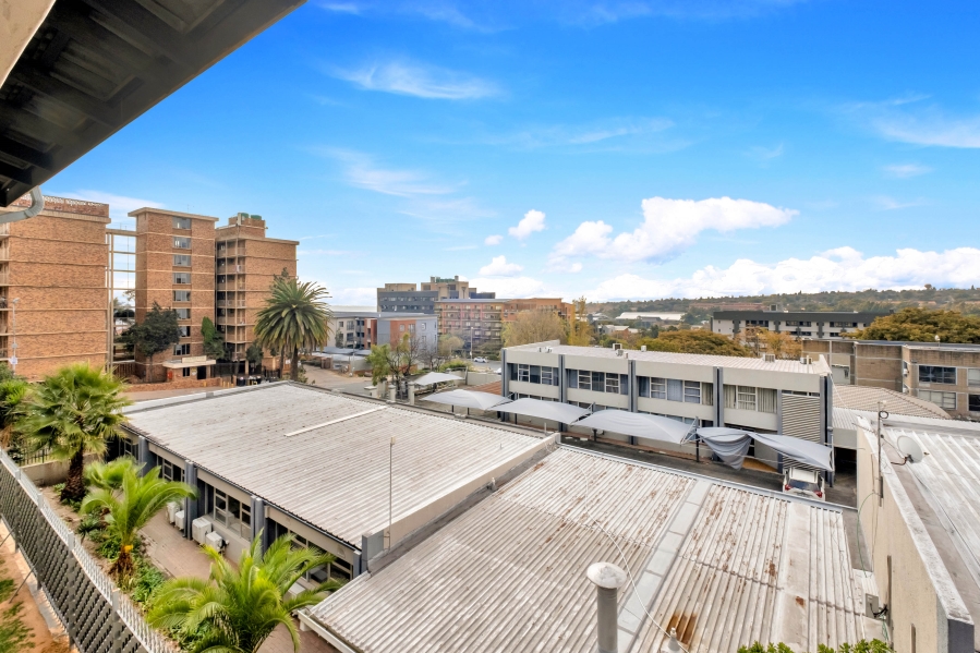 1 Bedroom Property for Sale in Ferndale Gauteng