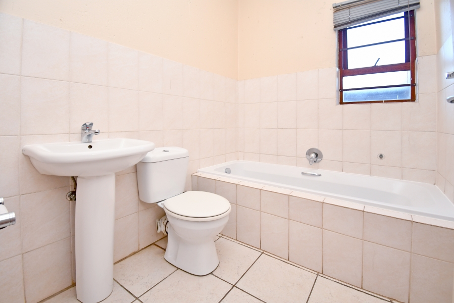 2 Bedroom Property for Sale in North Riding AH Gauteng