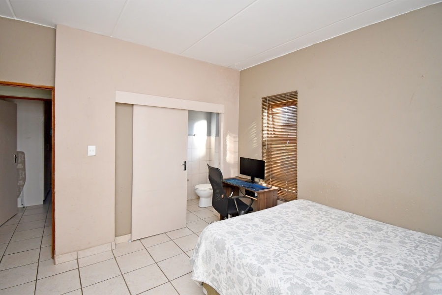 2 Bedroom Property for Sale in North Riding AH Gauteng