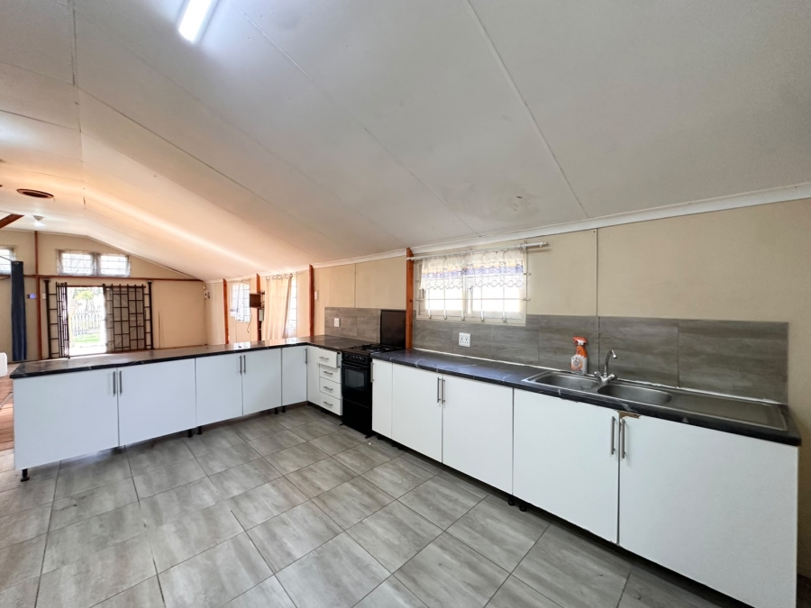 To Let 2 Bedroom Property for Rent in Laezonia Gauteng