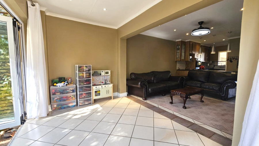 3 Bedroom Property for Sale in Moreleta Park Gauteng