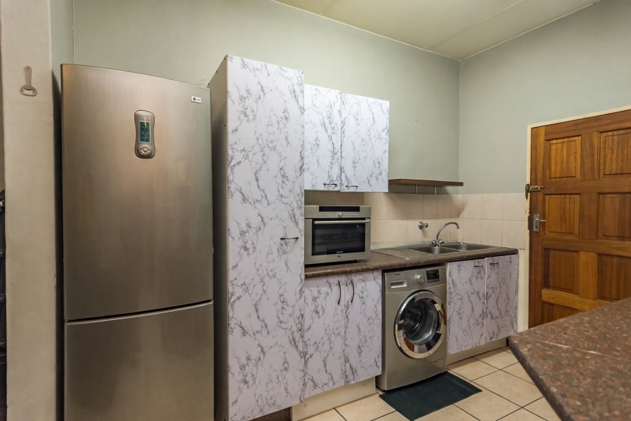 2 Bedroom Property for Sale in Roodekrans Gauteng