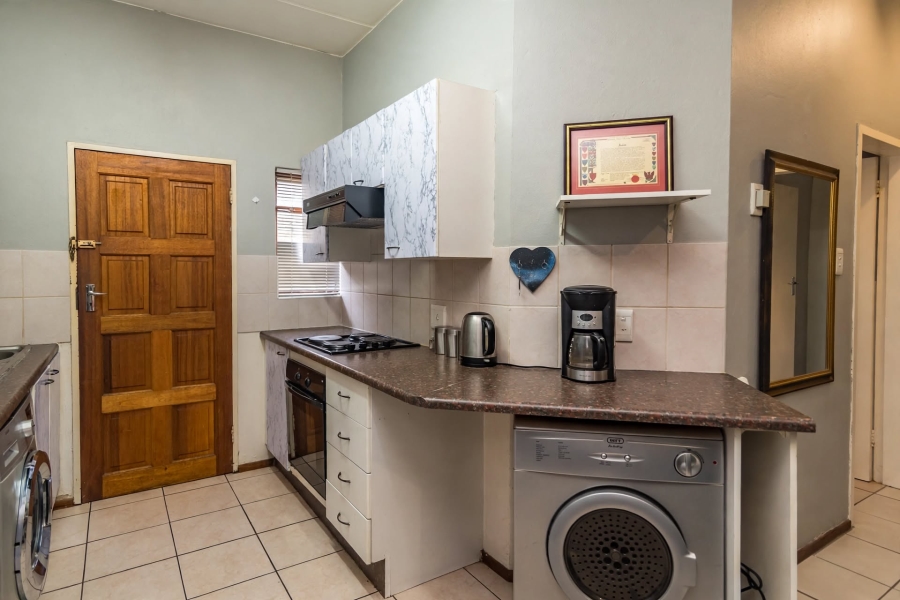 2 Bedroom Property for Sale in Roodekrans Gauteng