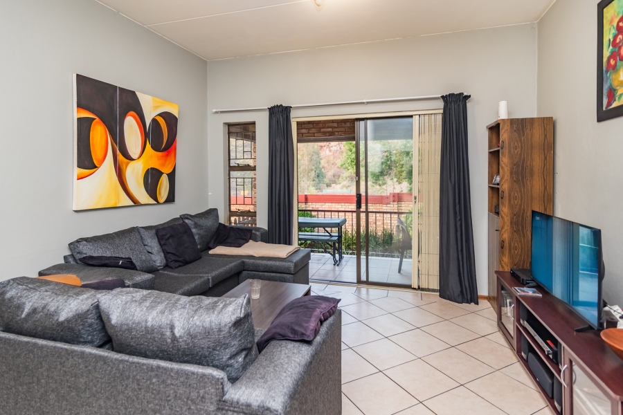 2 Bedroom Property for Sale in Roodekrans Gauteng