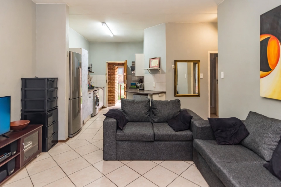 2 Bedroom Property for Sale in Roodekrans Gauteng