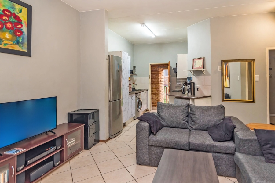 2 Bedroom Property for Sale in Roodekrans Gauteng