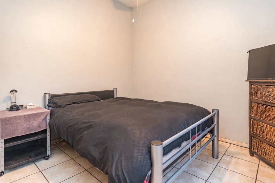 2 Bedroom Property for Sale in Roodekrans Gauteng