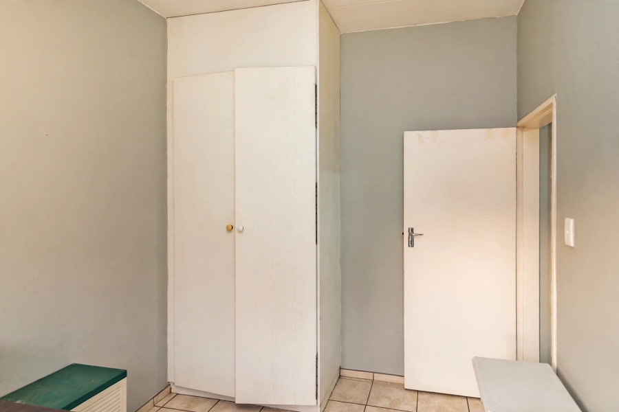 2 Bedroom Property for Sale in Roodekrans Gauteng