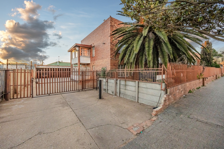 2 Bedroom Property for Sale in Randfontein Central Gauteng