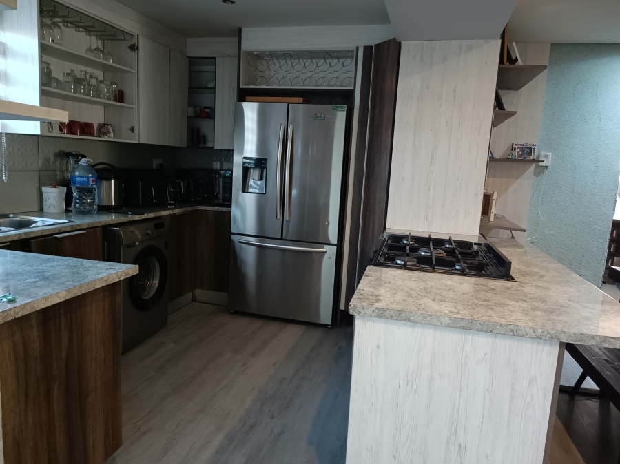 4 Bedroom Property for Sale in Karenpark Gauteng