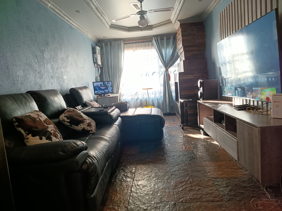 4 Bedroom Property for Sale in Karenpark Gauteng