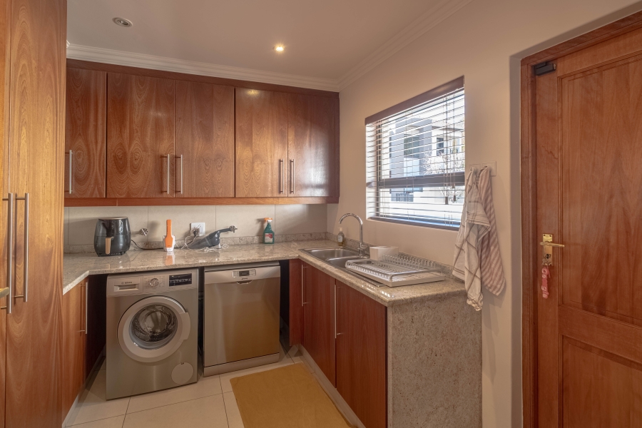 3 Bedroom Property for Sale in Linksfield Gauteng
