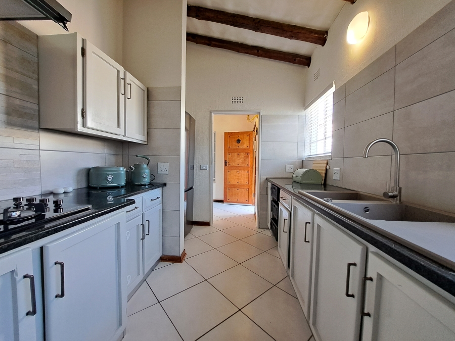 To Let 2 Bedroom Property for Rent in Strathavon Gauteng