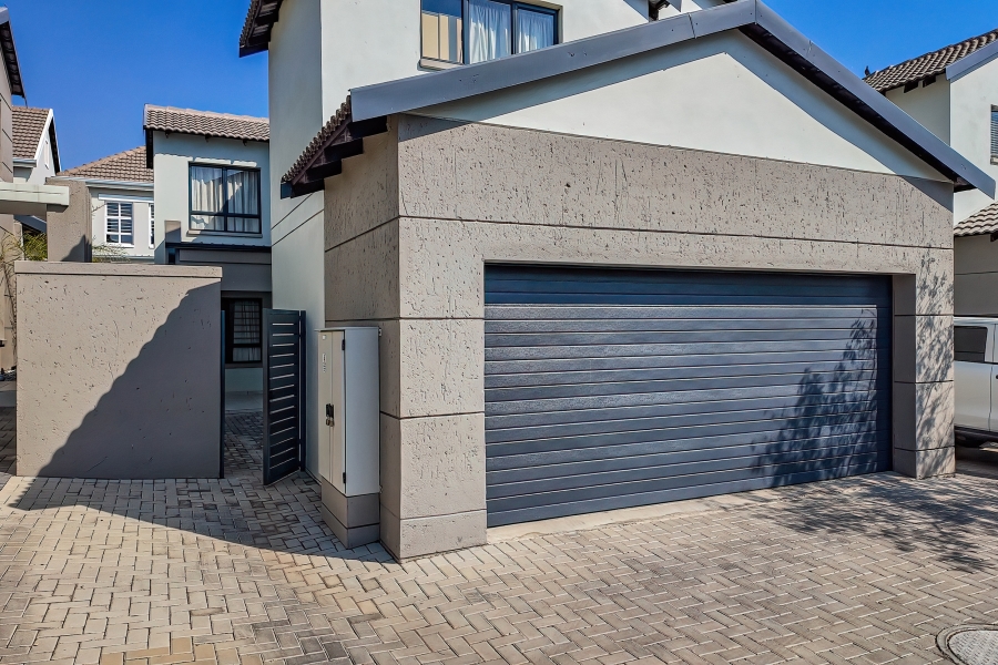 3 Bedroom Property for Sale in Fourways Gauteng