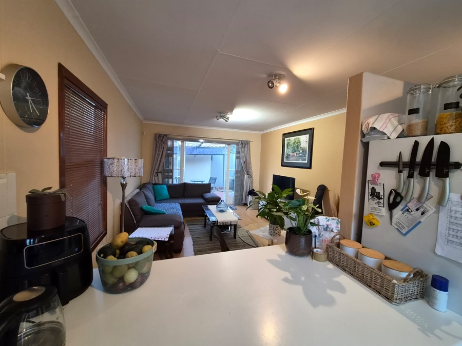 To Let 2 Bedroom Property for Rent in Eden Glen Gauteng