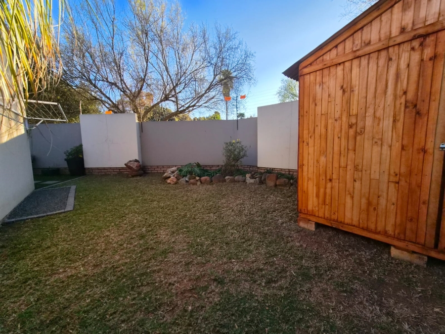 To Let 2 Bedroom Property for Rent in Eden Glen Gauteng