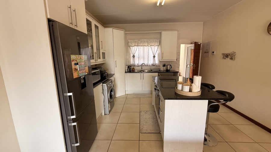 2 Bedroom Property for Sale in Parkview Gauteng