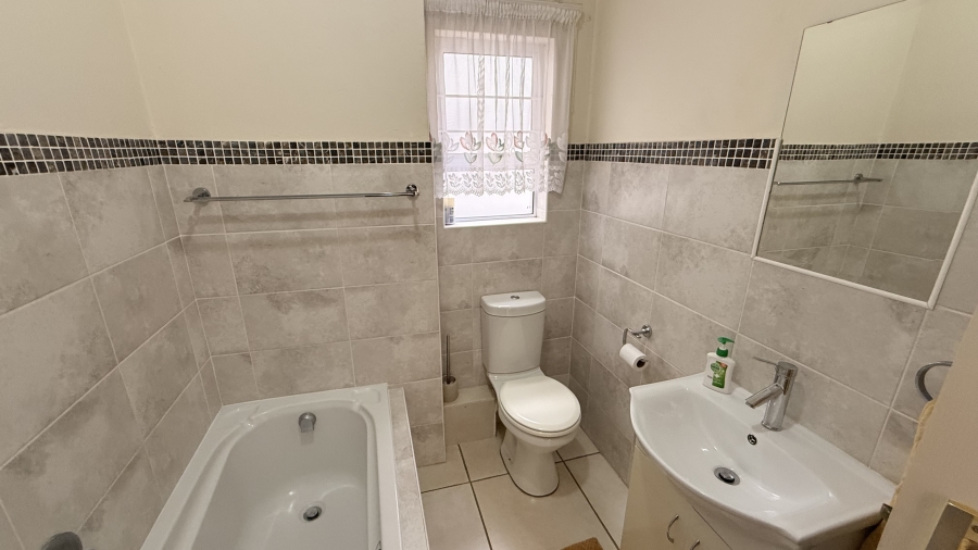 2 Bedroom Property for Sale in Parkview Gauteng